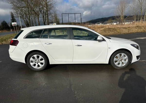 Opel Insignia cena 27999 przebieg: 226000, rok produkcji 2015 z Skoczów małe 121